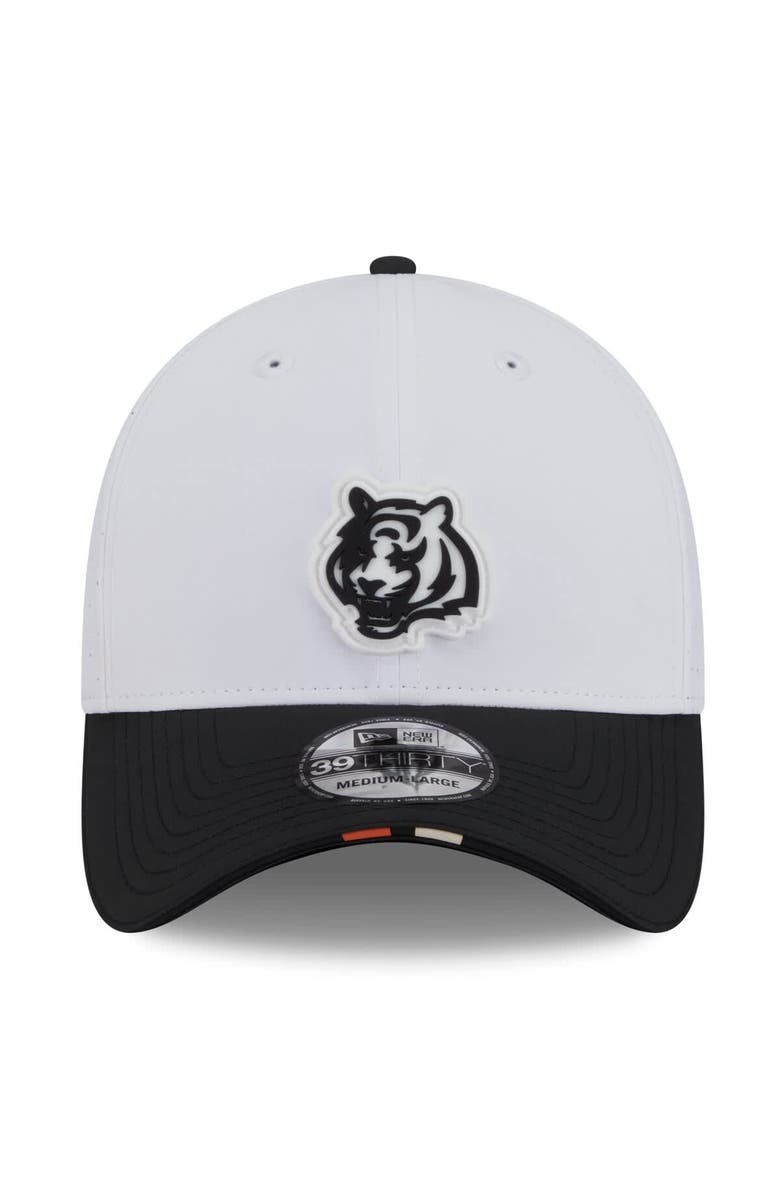 New Era Men's New Era White/Black Cincinnati Bengals 2025 NFL Training Camp 39THIRTY Flex Hat, Alternate, color, White