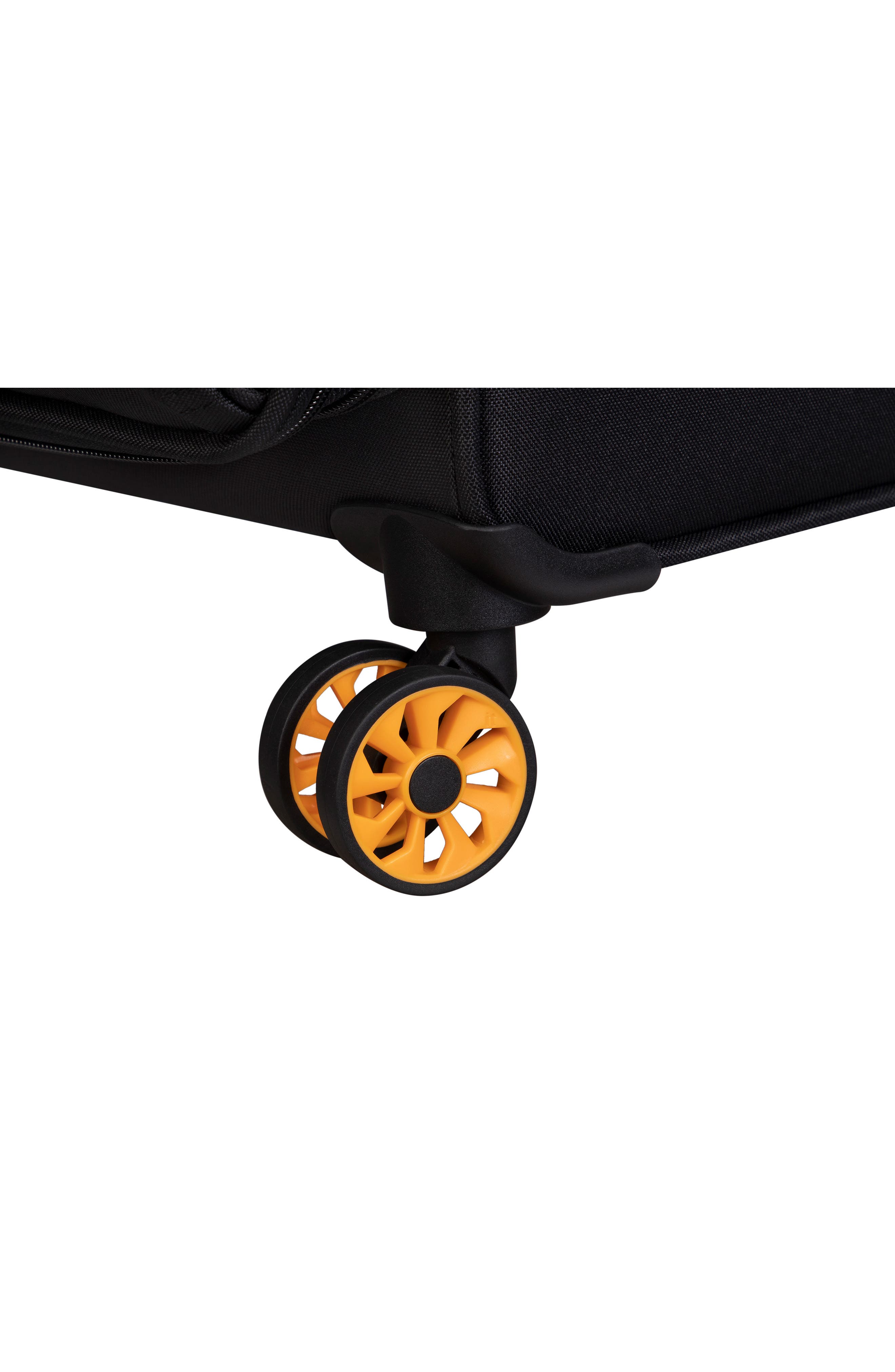 IT LUGGAGE Mega Lite 18-Inch Softside Spinner Luggage, Alternate, color, Black