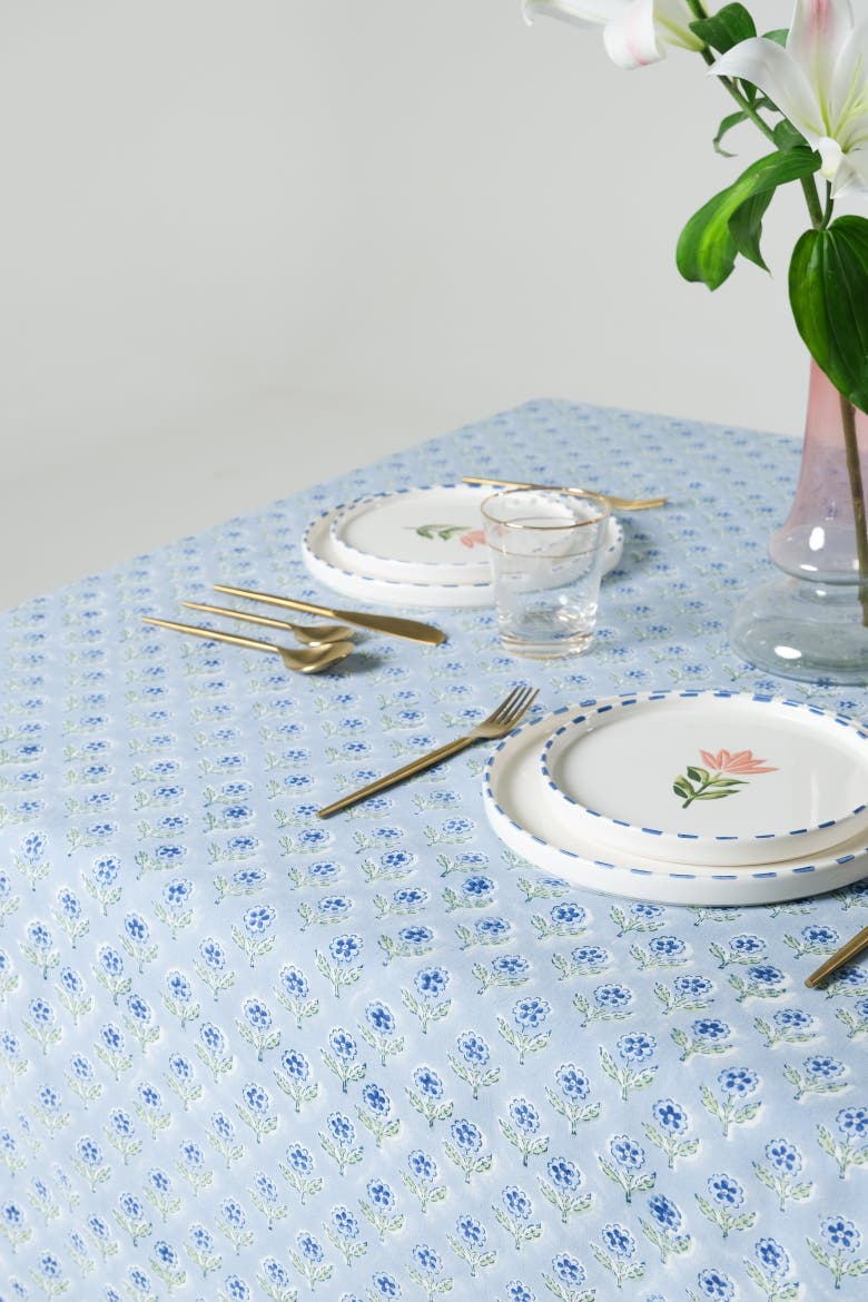 Mona Scallop Embroidered Blockprint Tablecloth, Alternate, color, 60x90
