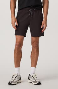 Vuori Grafton Shorts