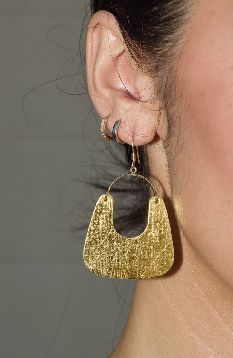 Nickel & Suede Soft Pearl Noras Earrings, Alternate, color, 