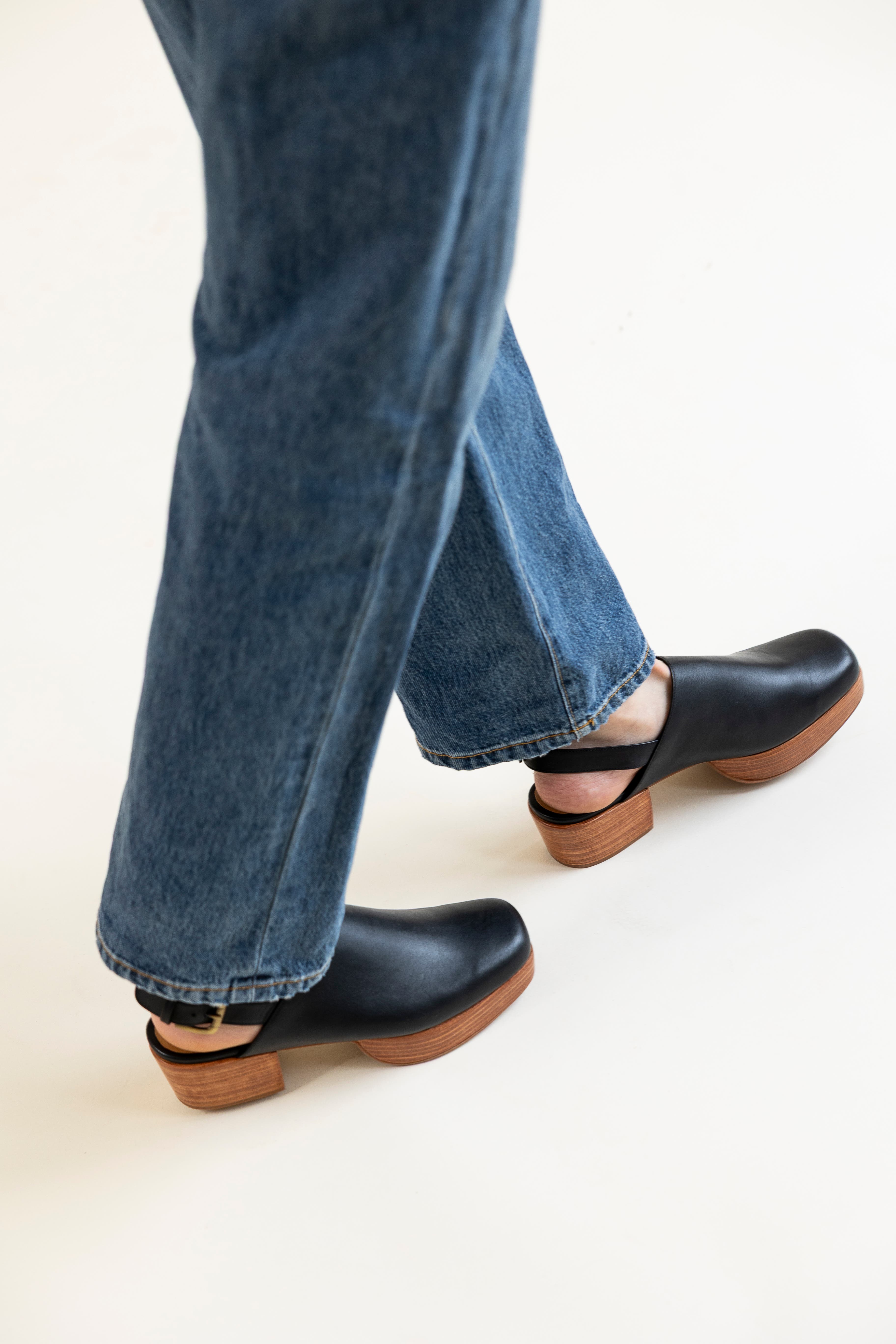 Fortress Betty Slingback Platform Clog, Alternate, color, Black