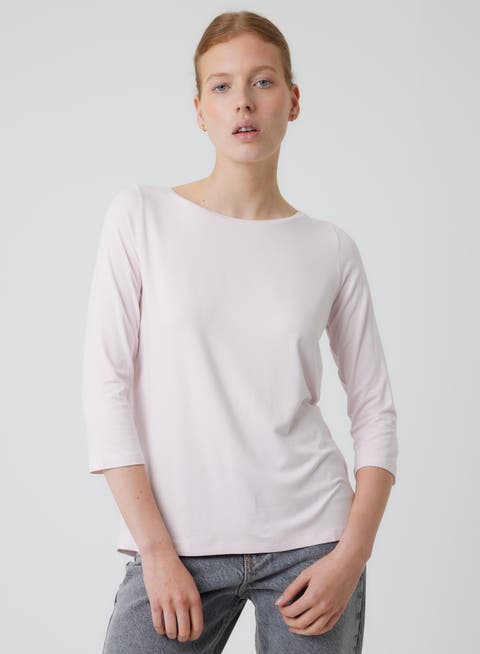 Soft Touch 3/4 Sleeve Pleated Back Crewneck Top