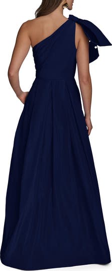 Bow One-Shoulder Gown