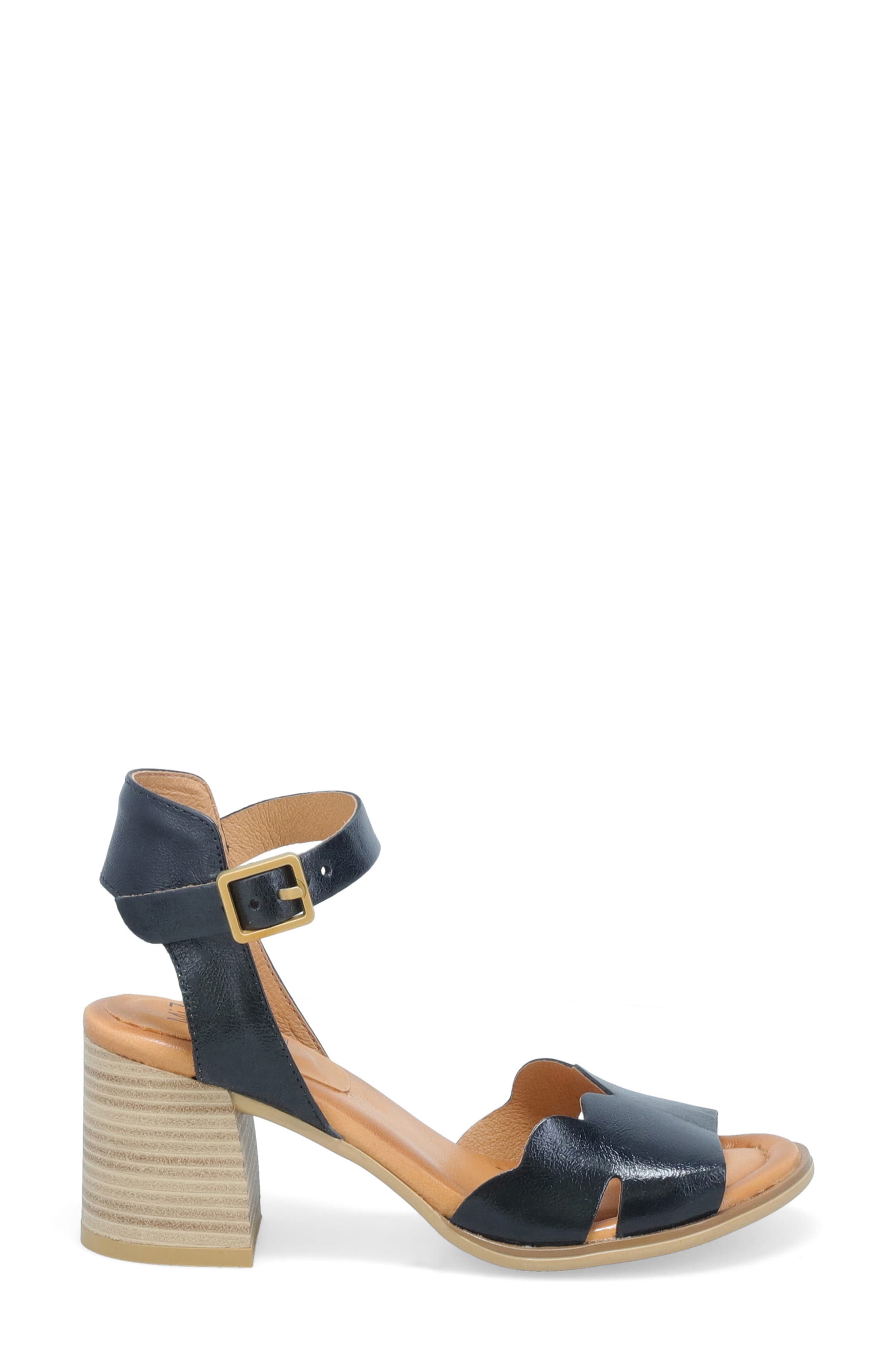 Miz Mooz Reena Block Heel Sandal, Alternate, color, Black