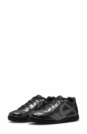 Gato LV8 Soccer Sneaker