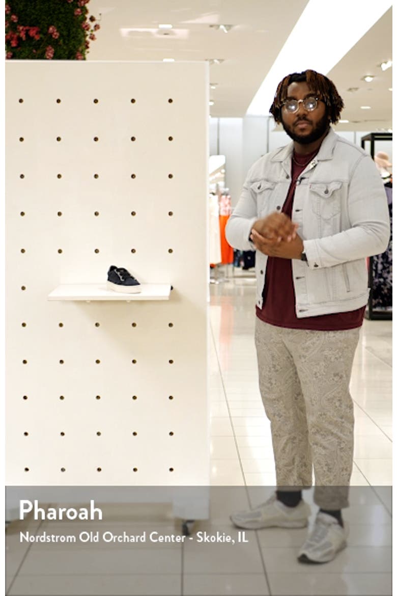 Sneak Easy Sneaker video