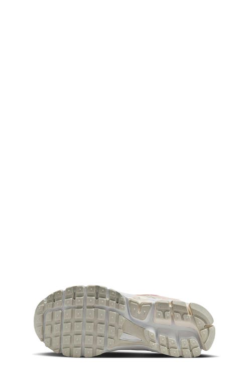 Nike Zoom Vomero 5 Sneaker In Phantom/brown/white