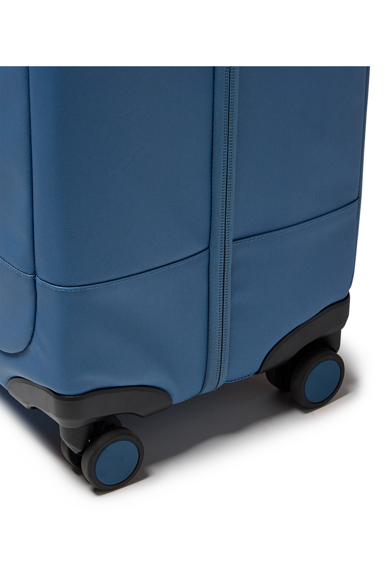 Good Latitude 26" Checked, Alternate, color, Elemental Blue