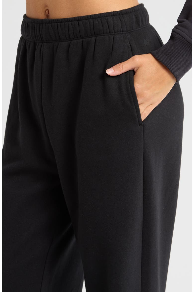 Cloud Fleece Straight Leg Sweatpants, Alternate, color, BLACK