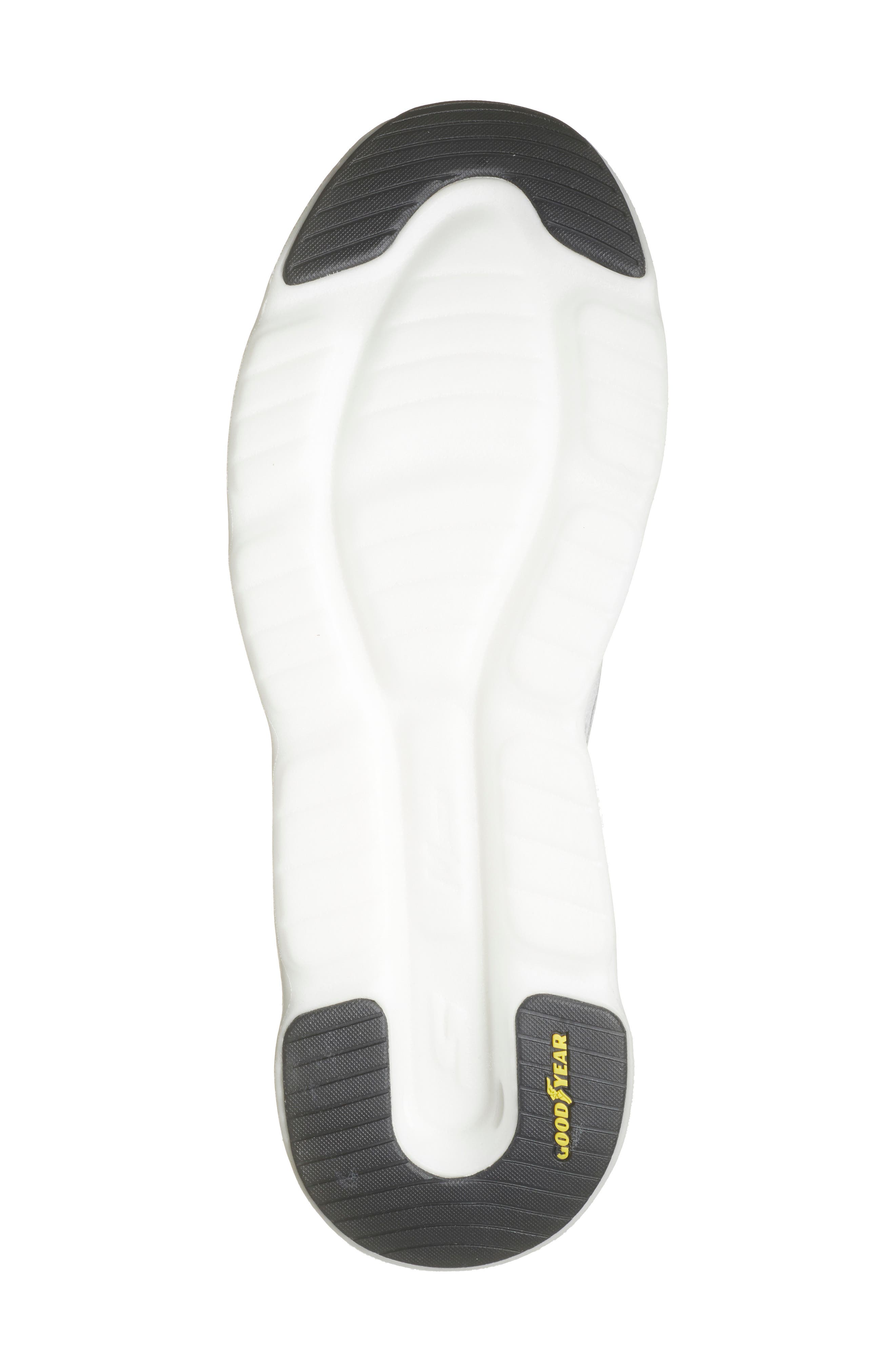 SKECHERS Go Run Swirl Tech Speed Sneaker, Alternate, color, White/ Gray