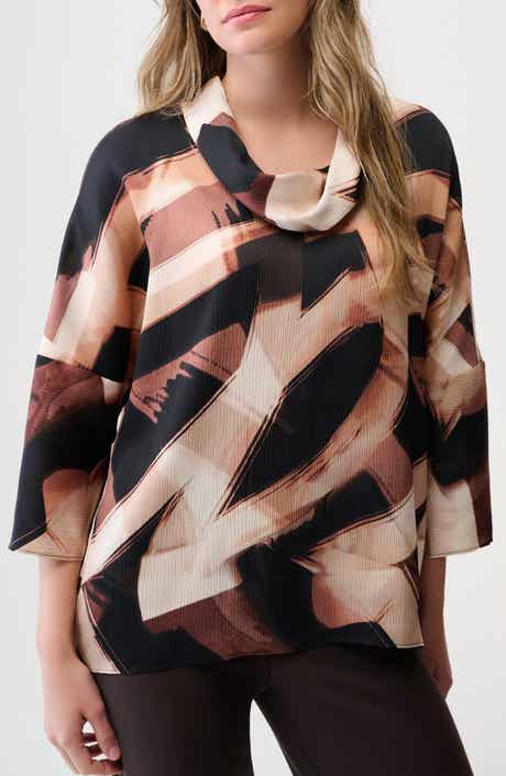 Stand Away Collar Bubble Satin Top