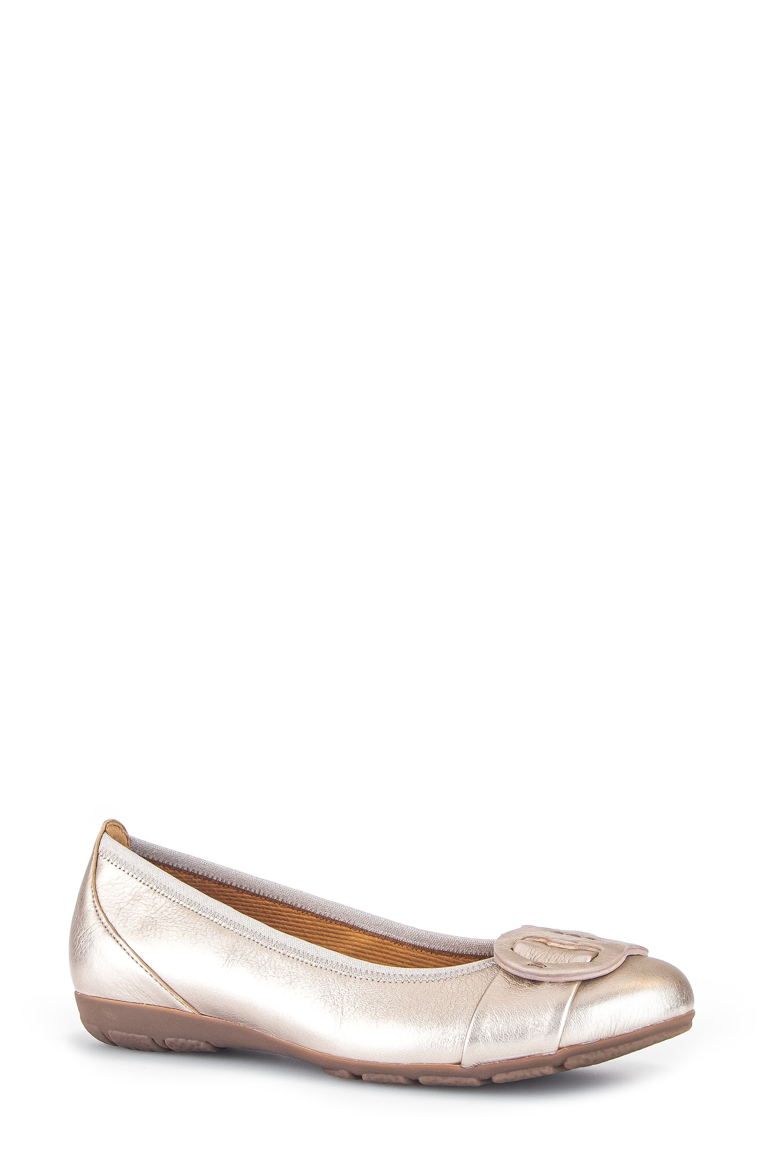 Gabor Buckled Flat, Main, color, Puder
