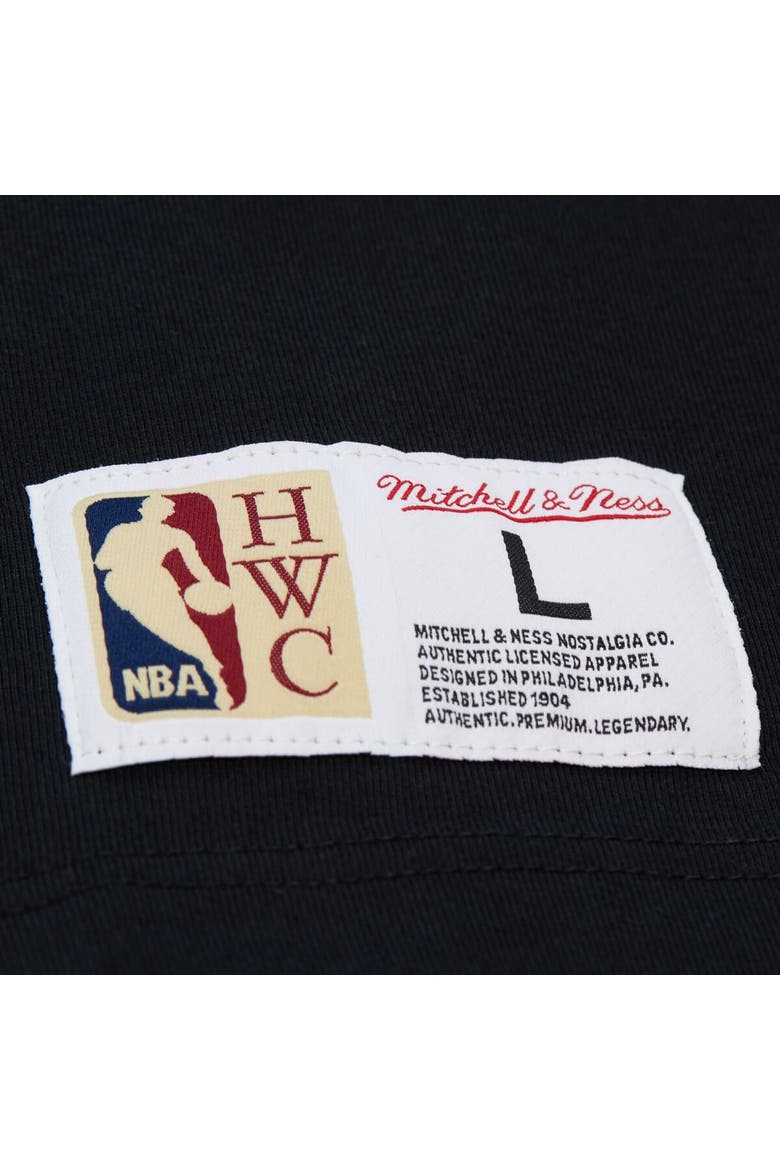 Men's Mitchell & Ness Scottie Pippen Black Chicago Bulls Hardwood Classics NBA Legends T-Shirt, Alternate, color, Black