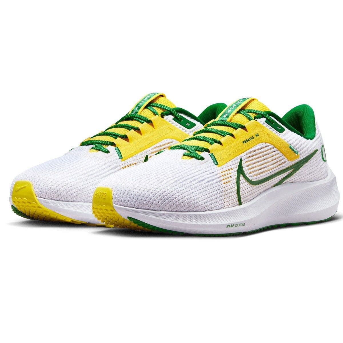 Nike Unisex Nike  White Oregon Ducks Zoom Pegasus 40 Running Shoe, Main, color, 