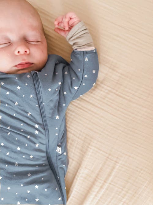 GUNAMUNA GUNAMUNA LONG SLEEVE TRANSITIONAL SWADDLE SLEEP BAG, 0.5 TOG 