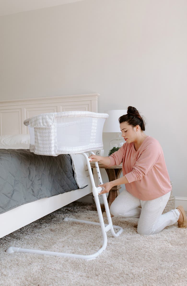 HALO <sup>®</sup> BassiNest<sup>®</sup> Glide Sleeper Bassinet, Alternate, color, 