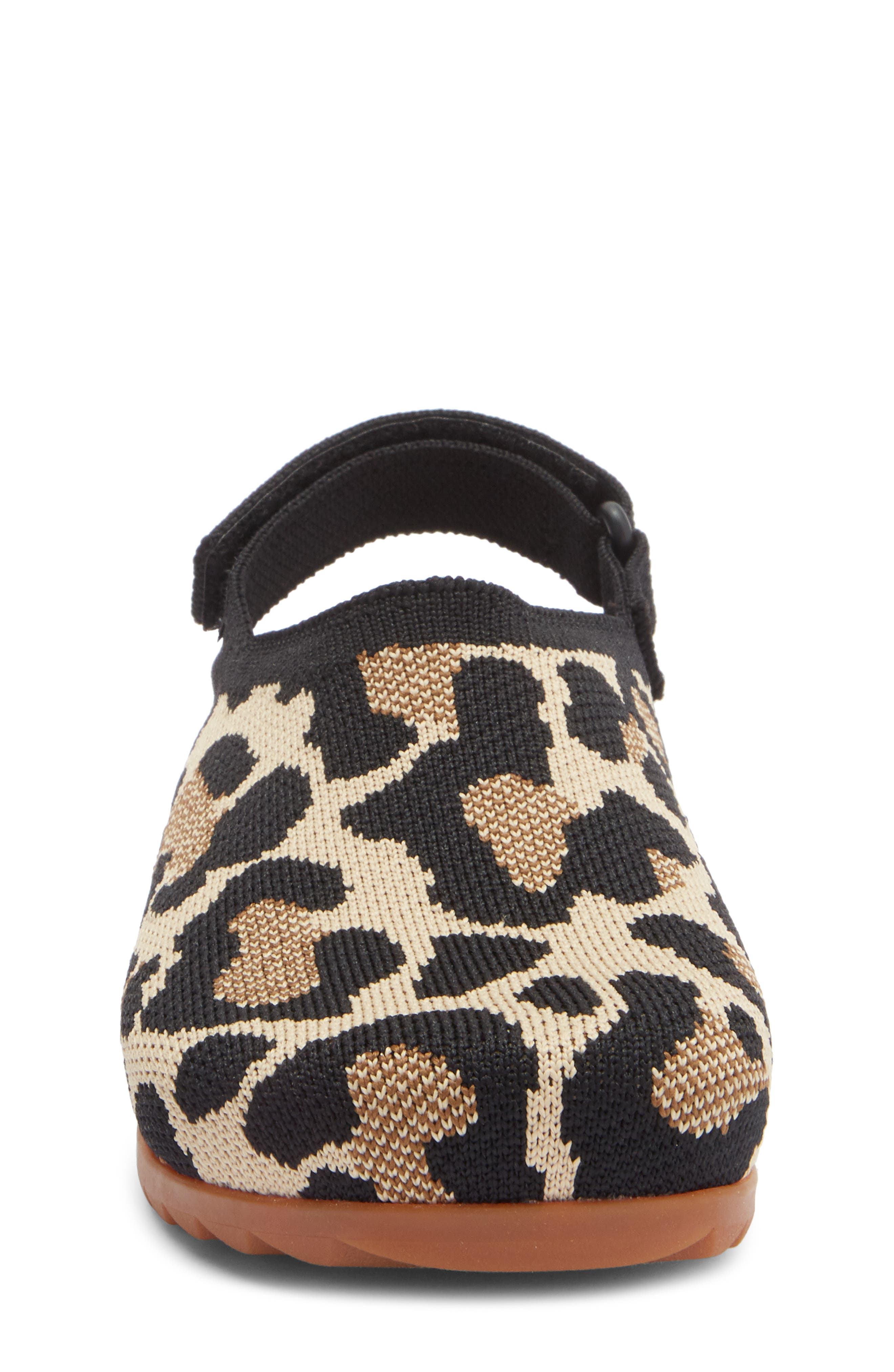 The Kids' Clog, Alternate, color, DESERT CAT