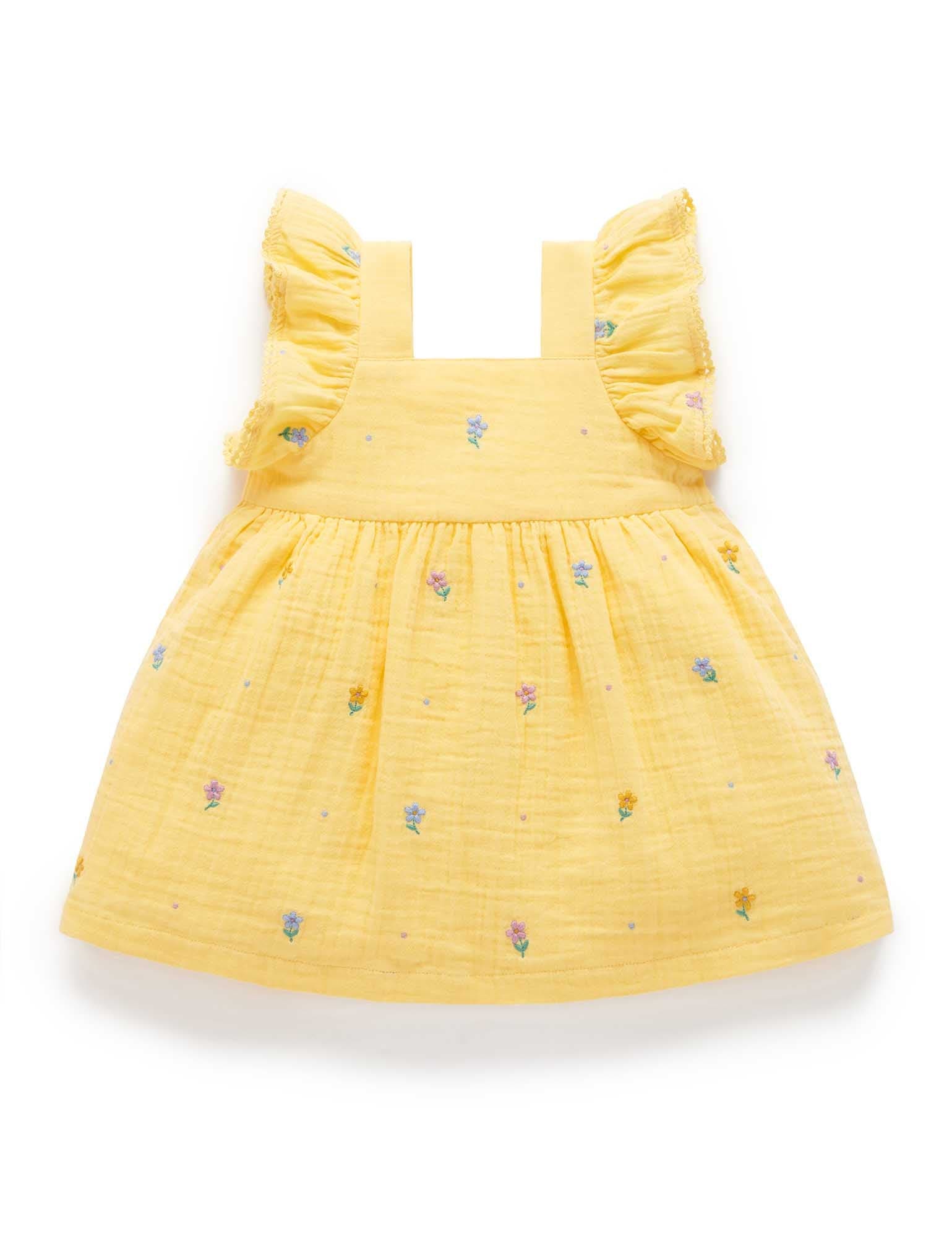 selected Daisy Broderie