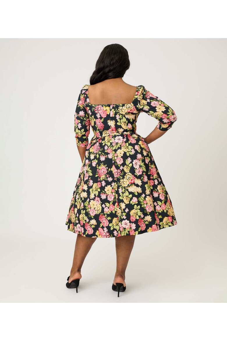Plus Size Woven Sweetheart Neckline Lamar Swing Dress, Alternate, color, Black Floral Print
