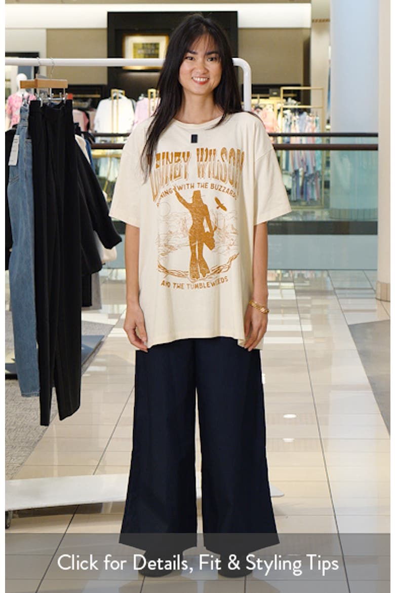 x Lainey Wilson Oversize Graphic T-Shirt video