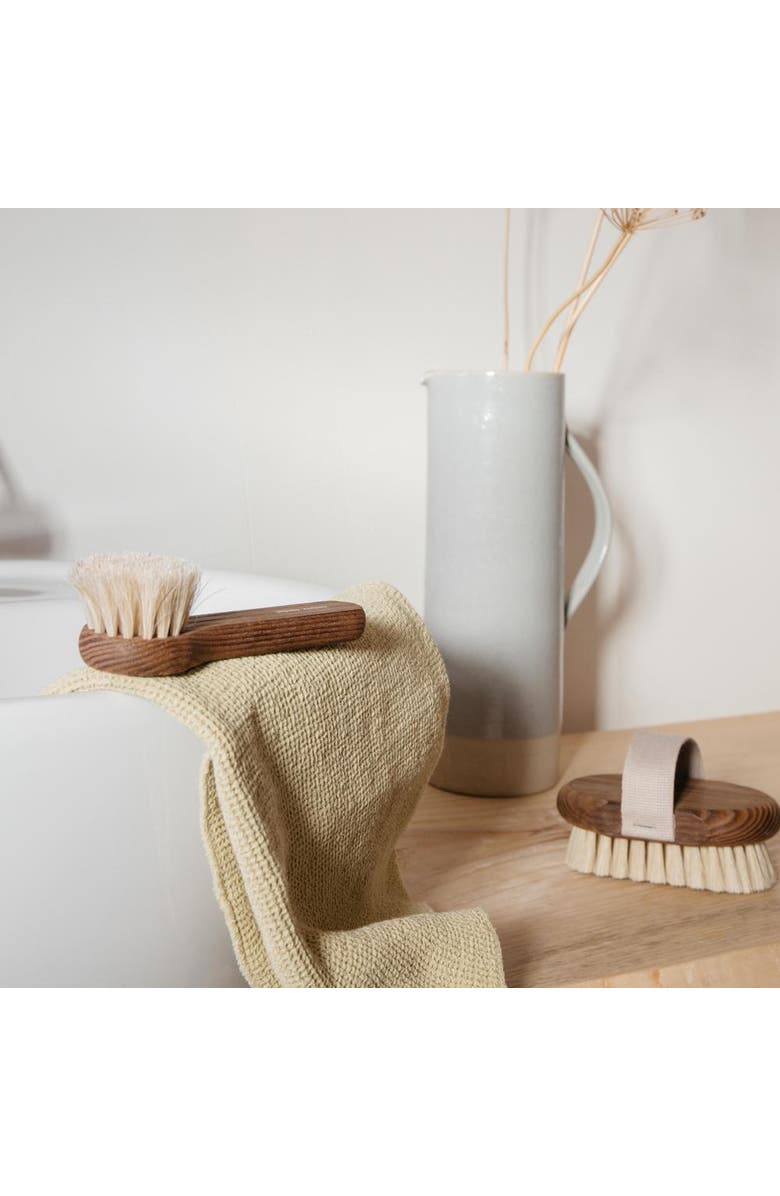 Be Home Andree Jardin Massage Brush Ashwood Heritage, Alternate, color, Natural