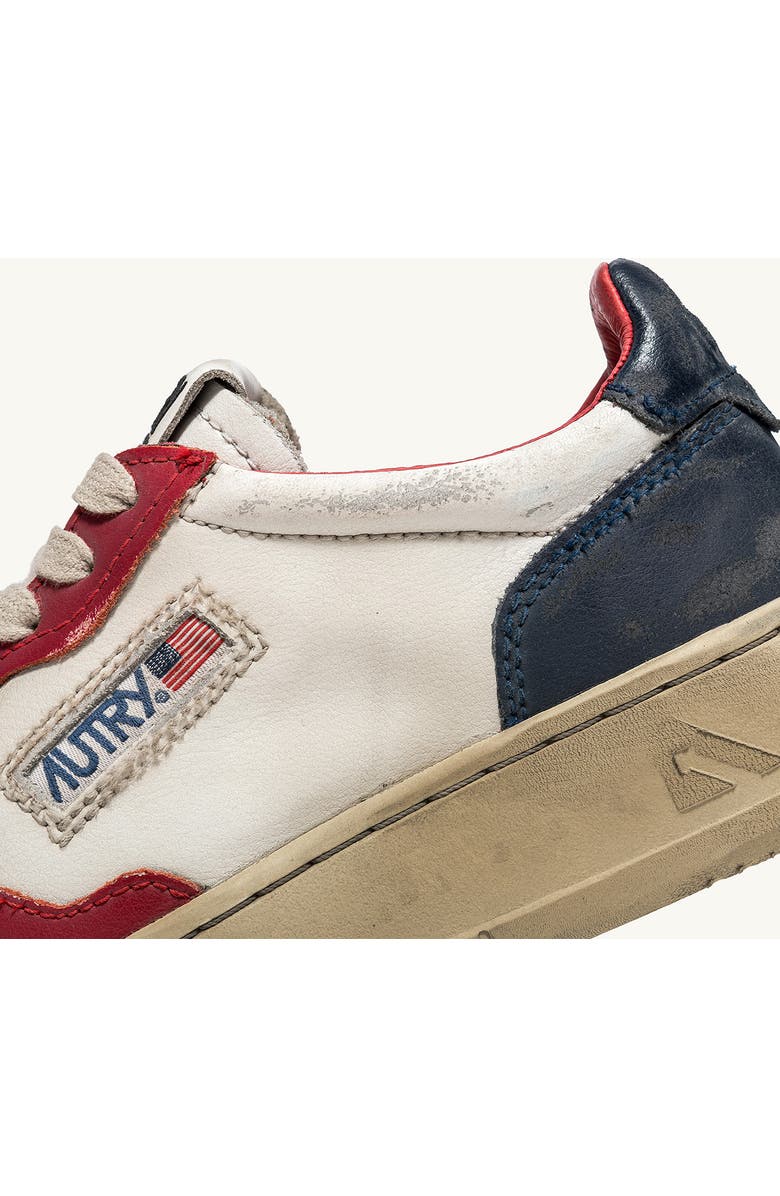 AUTRY Super Vint Low Top Sneaker, Alternate, color, White/ Blue/ Red Leather