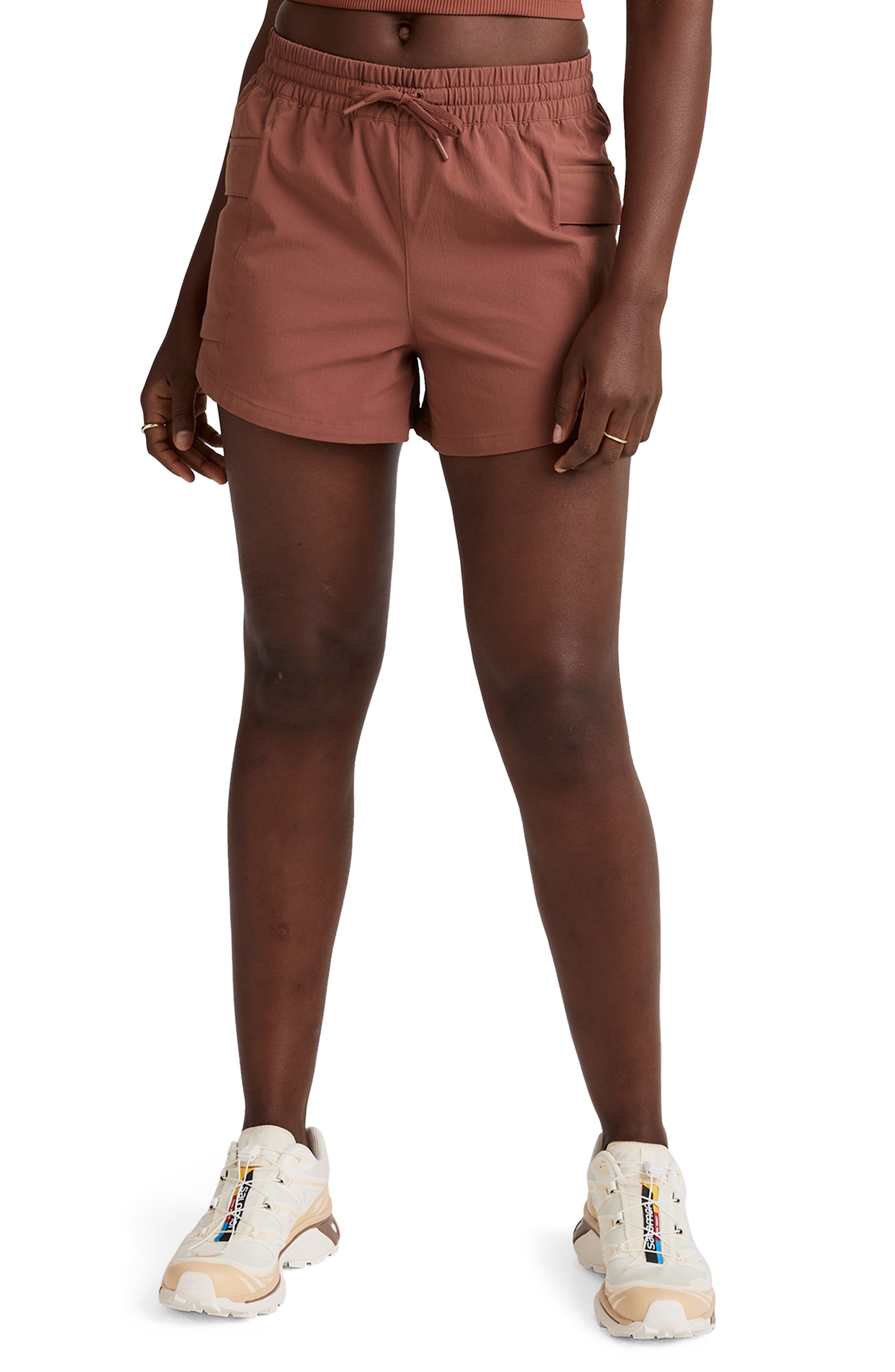 Beyond Yoga Peak 3-Inch Cargo Shorts