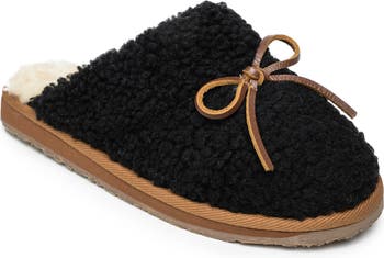 minnetonka flurry scuff