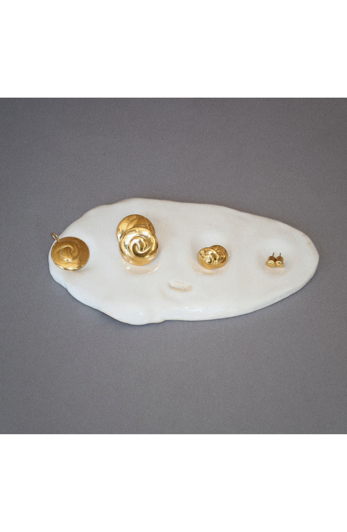 Joiana Jewelry Bold Billow Earrings In Gold