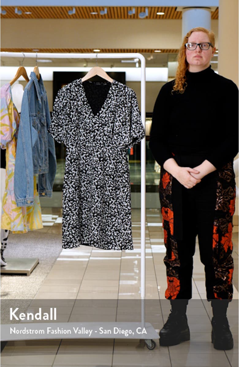 Puff Sleeve Sheath Dress, sales video thumbnail