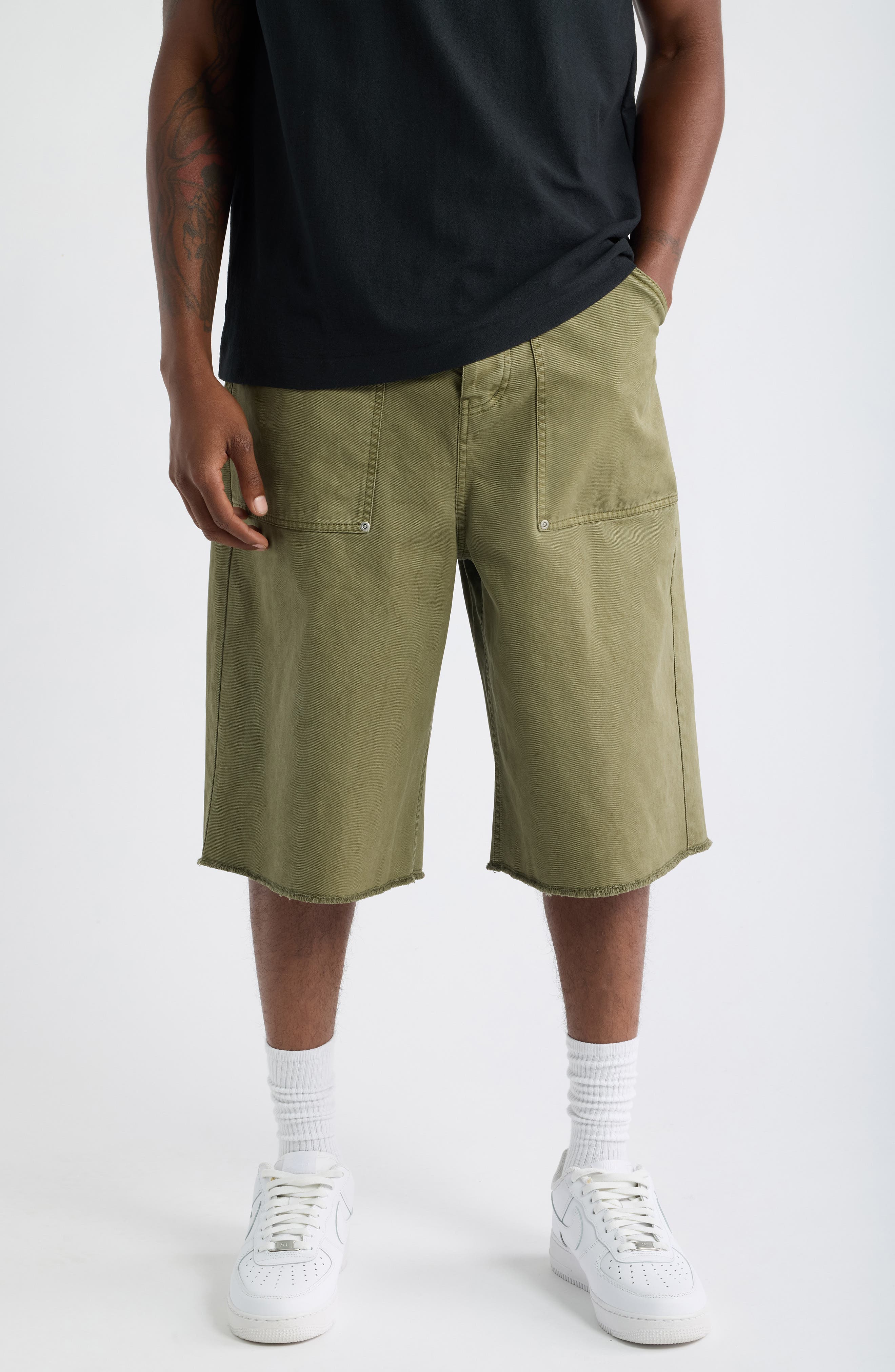 selected GREEN