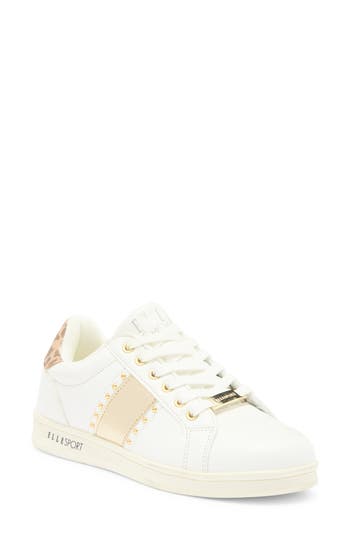 Elle Clair Sneaker