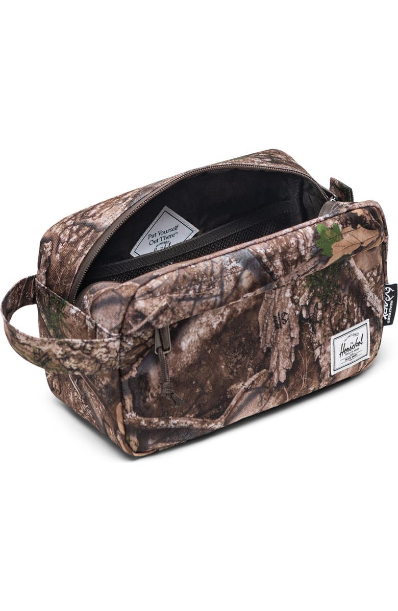 Herschel Supply Co. x Realtree<sup>®</sup> Chapter Travel Kit, Alternate, color, Realtree Apx Camo