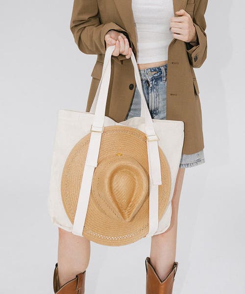 Gigi Pip Canvas Hat Carrying Tote In Natural