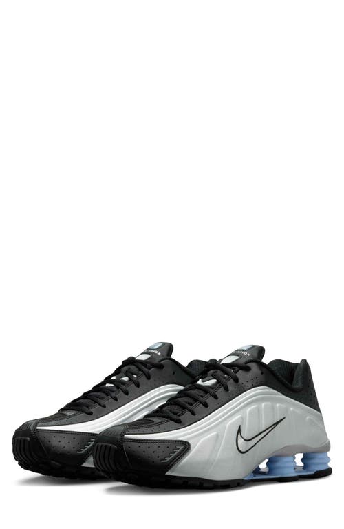 Nike Shox R4 Sneaker