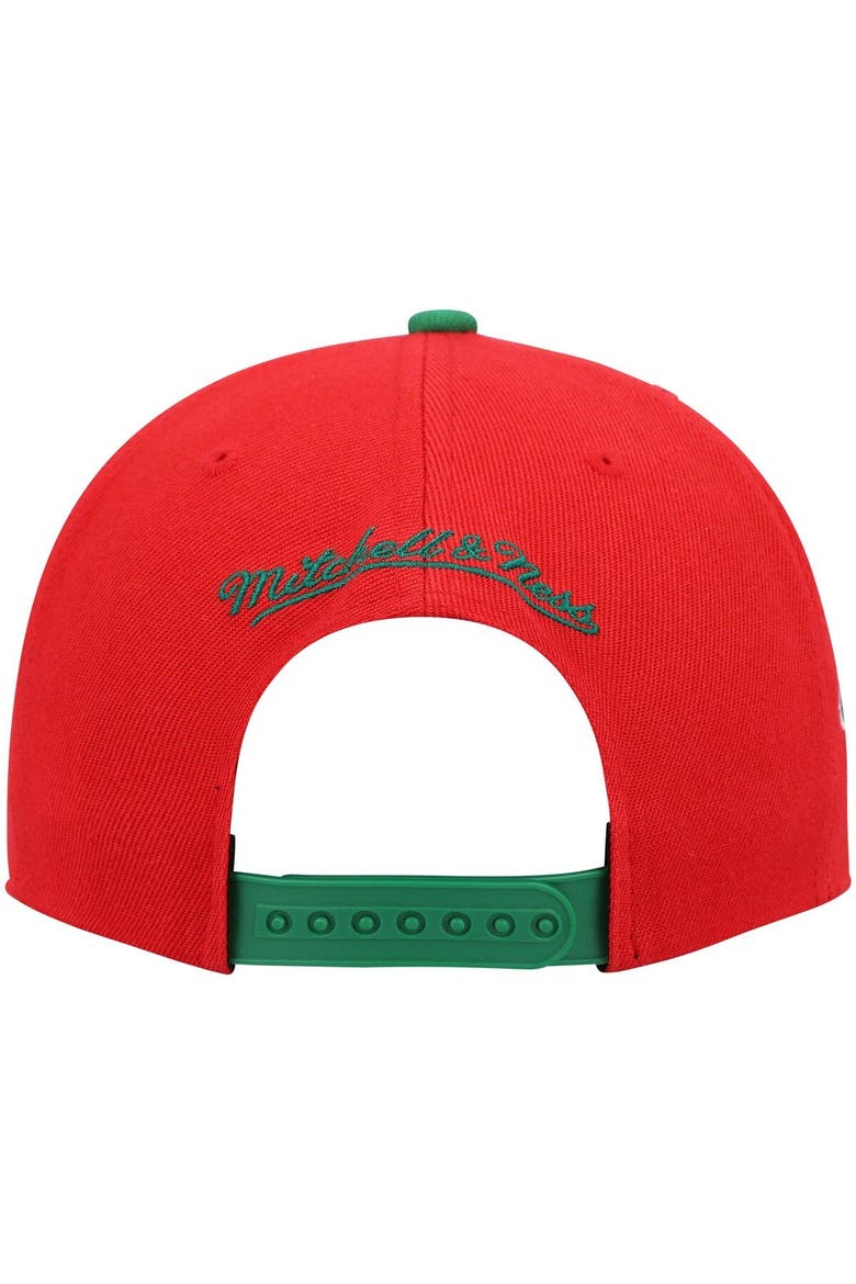 Men's Mitchell & Ness Red/Green Milwaukee Bucks Hardwood Classics Snapback Hat, Alternate, color, Red