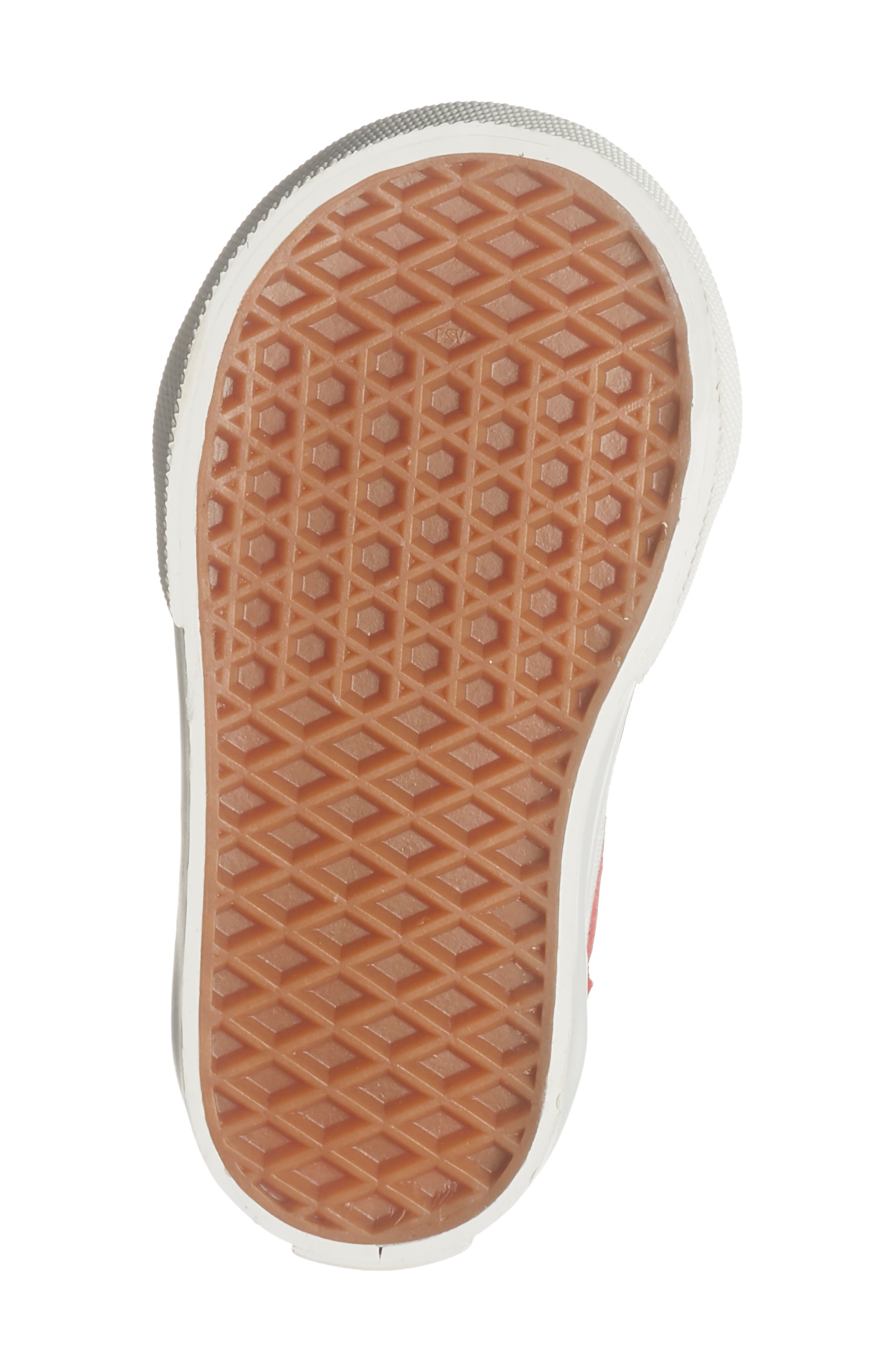 Vans Kids' Old Skool V Sneaker, Alternate, color, Valentines Red/True White