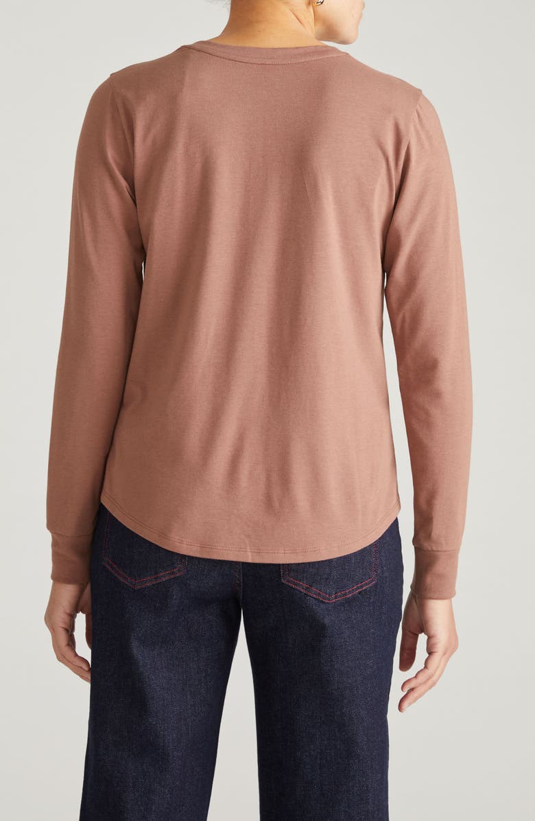 Universal Standard Long Sleeve V-Rex Tee, Alternate, color, Allspice Brown