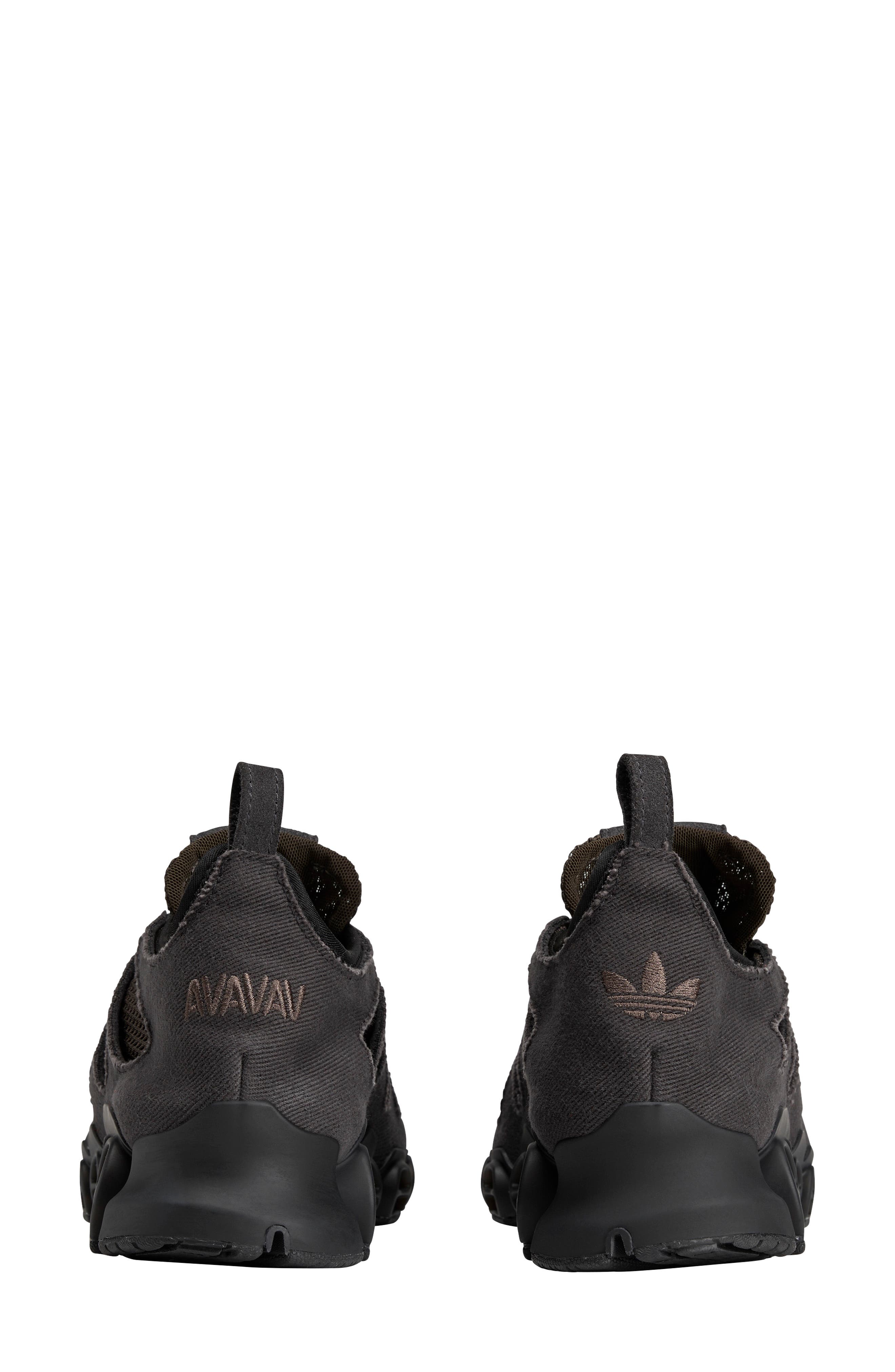 AV Megaride Cutout Sneaker, Alternate, color, CORE BLACK