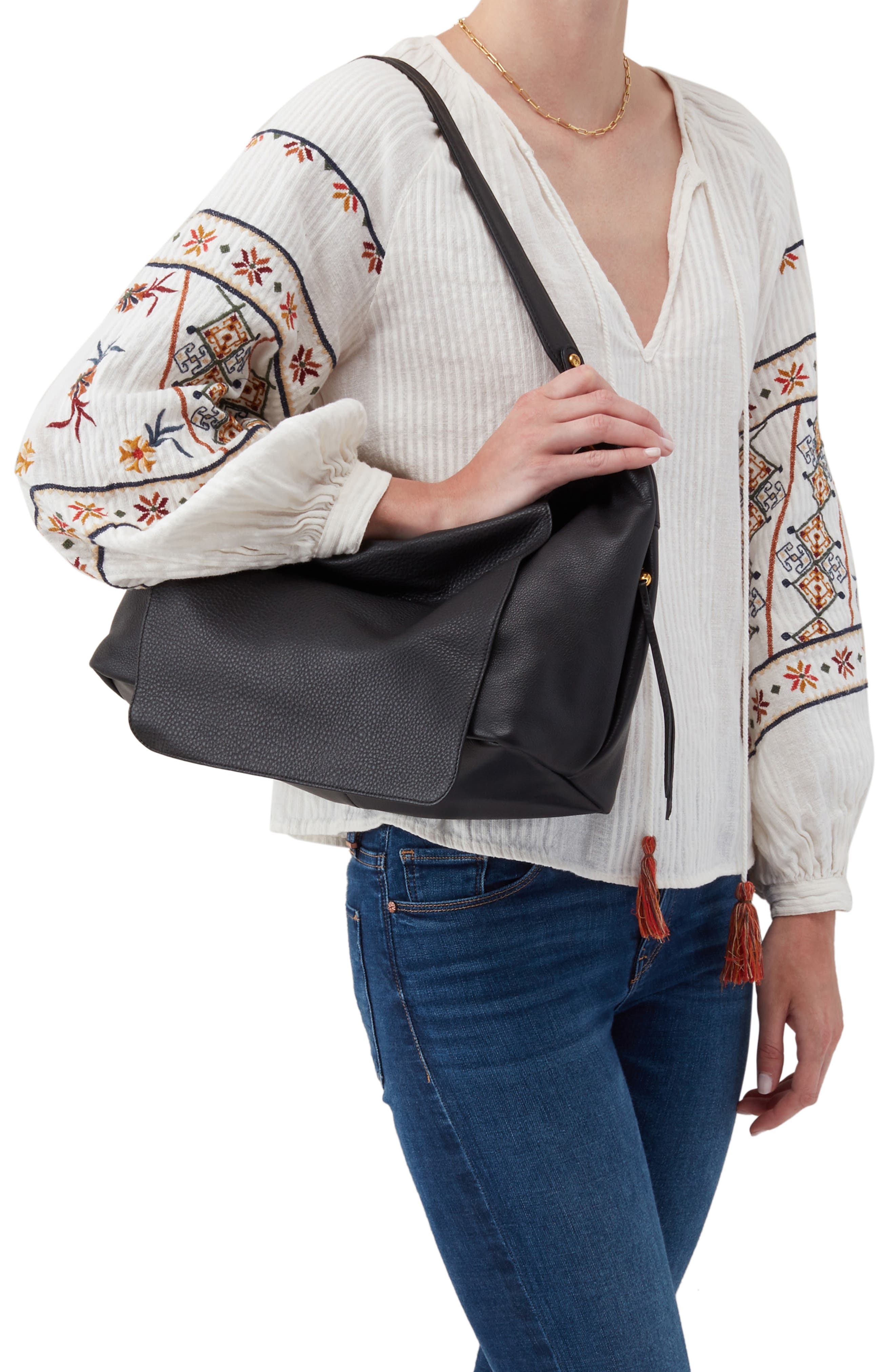 HOBO Ventura Leather Shoulder Bag, Alternate, color, 