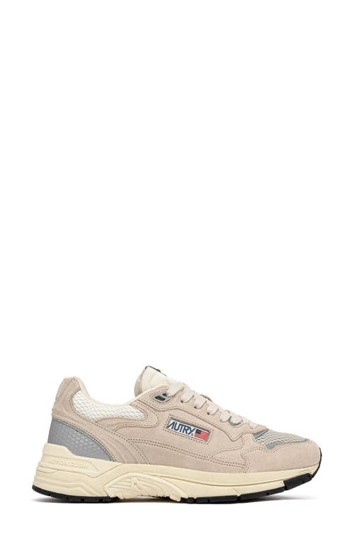 Autry Hyperway Low Sneaker In Pink