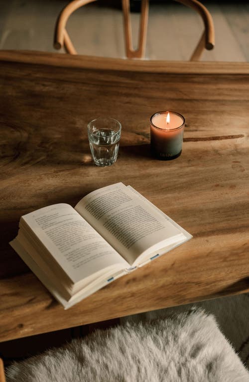 Lavune No. 8 Hearth Candle In Green