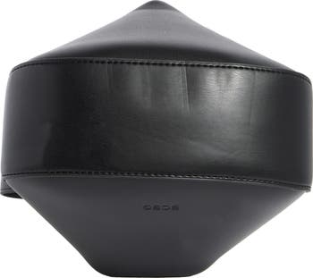 Cuff Pouchette