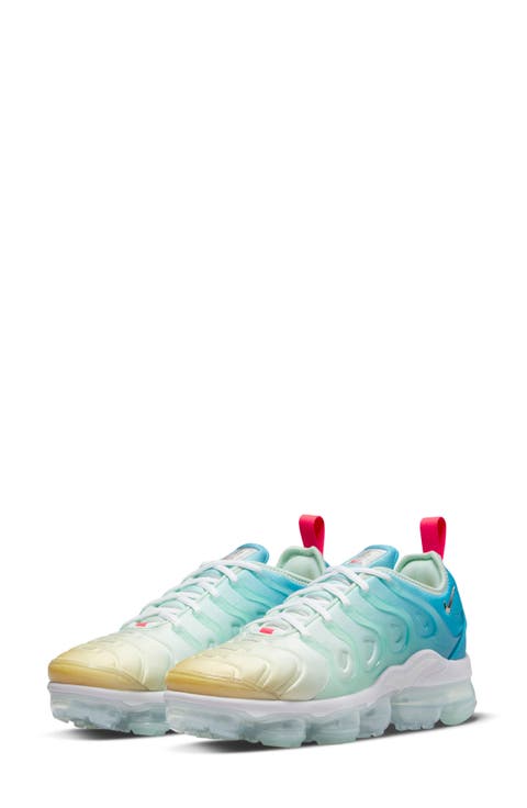 Air VaporMax Plus Sneaker (Women)