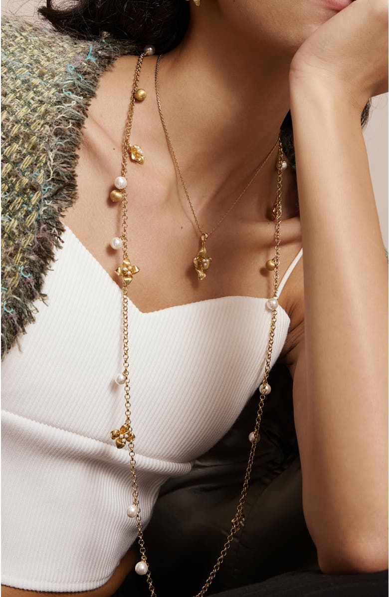 RETRO CHIC Iris Blossom Pendant Necklace, Alternate, color, Gold