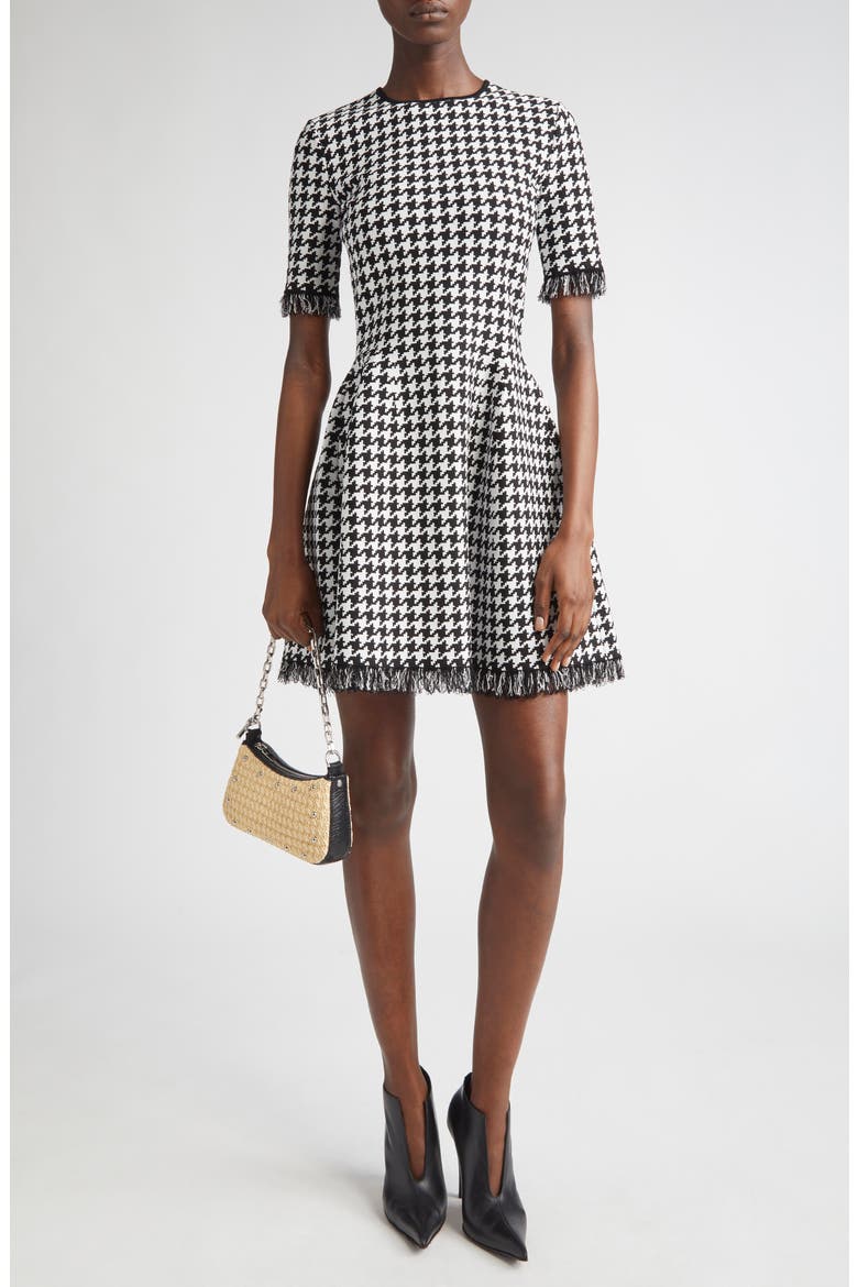houndstooth fit and flare dress Women's Houndstooth Plaid Above Knee Sleeveless Fit and Flare Dress