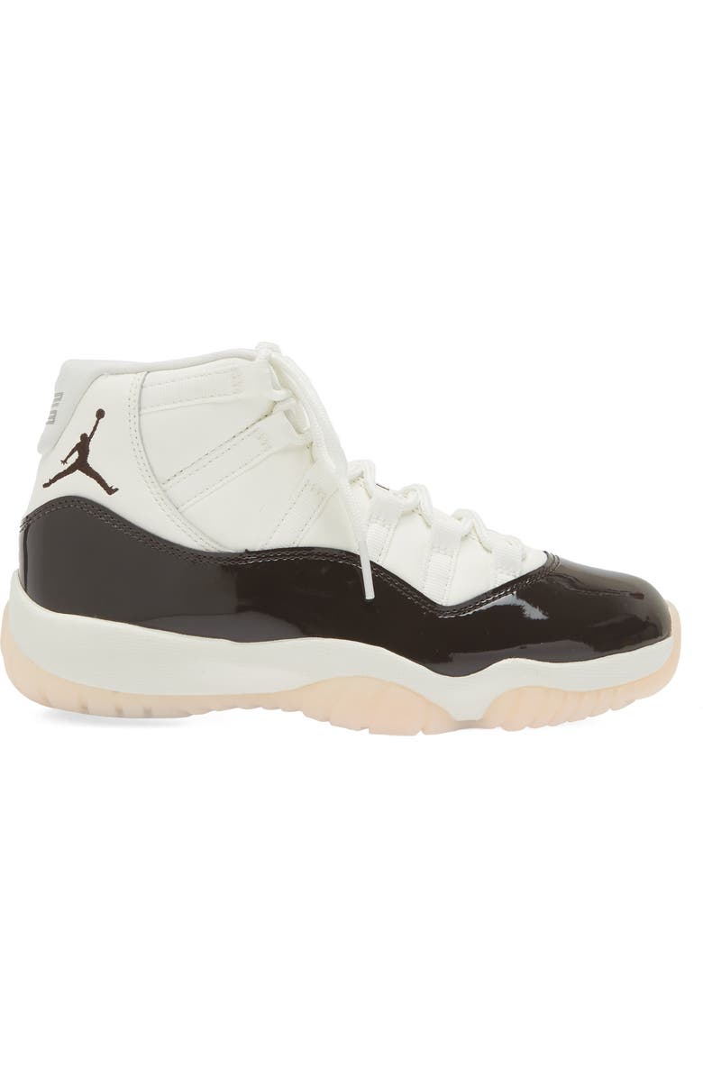 Jordan Air Jordan 11 Retro Mid Basketball Sneaker, Alternate, color,