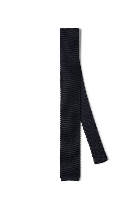 Knit necktie