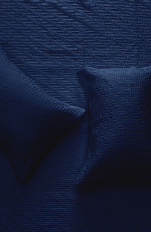 Woven & Weft Solid Quilt & Sham Set